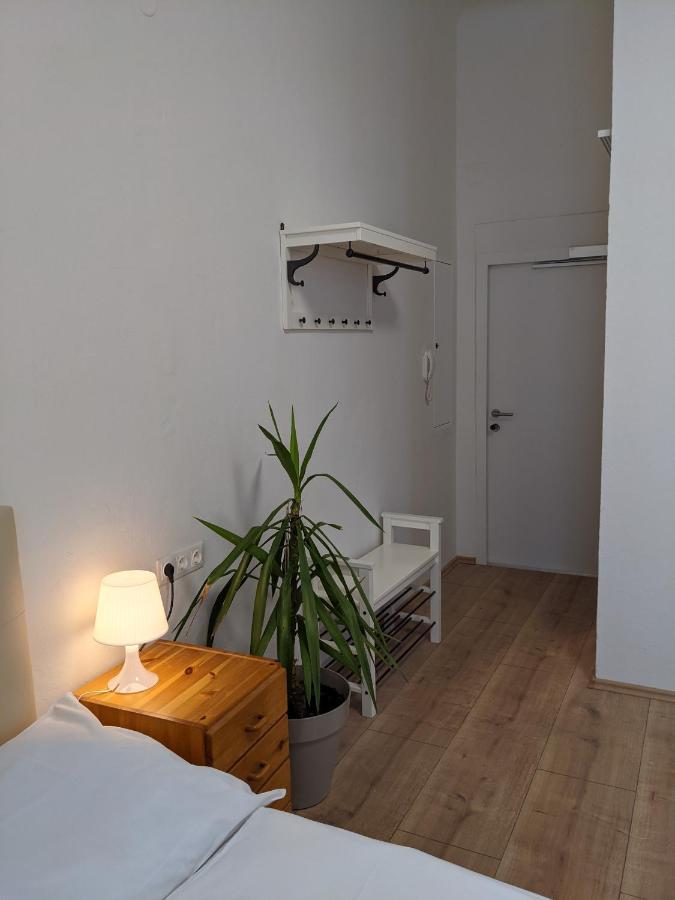 007 Studio Apartment Madrid 30M2 Klagenfurt am Woerthersee Exteriér fotografie